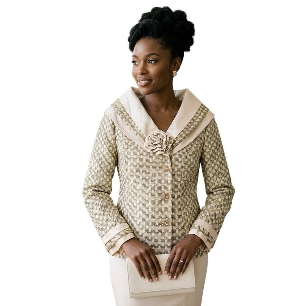 Donna Vinci Champagne Gold Church Suit Jacket Floral Rosette Jewel Button Sz 12